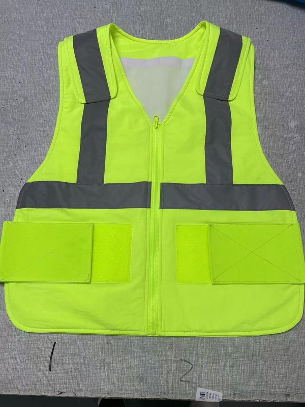 Pullover Cooling Vest  With PCMs Flexible TPU Pouches 4 Hours Cooling Time PCM Cooling Vest