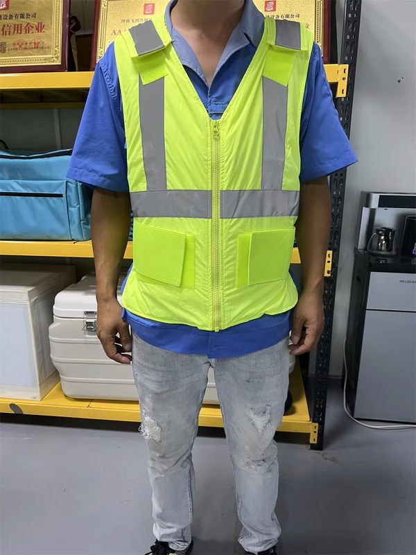 Cooling Ice Vest With Phase Change Mateial Cooling Elements For Outdoor Working