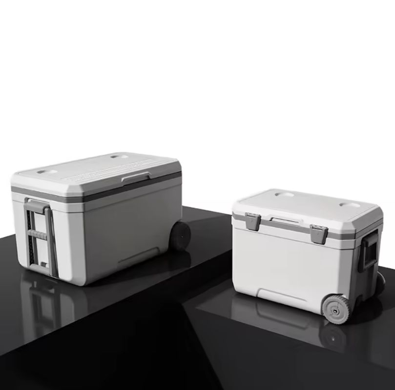 ISO Certified Wheels Ice Cooler Box Medical Cooler Box For Long Lasting Temperature Retention